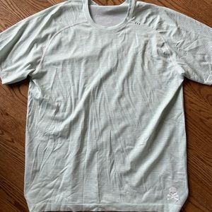Lululemon Men’s T-Shirt XL